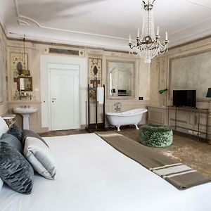 Kamer met een King Size Bed